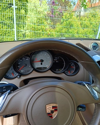 Porsche Cayenne cena 113160 przebieg: 136210, rok produkcji 2011 z Żerków małe 326